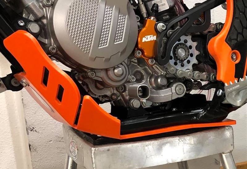 Piastra paramotore Xtrem AXP RACING 8mm con protezione leverismi KTM 125 XC-W 2017-2019