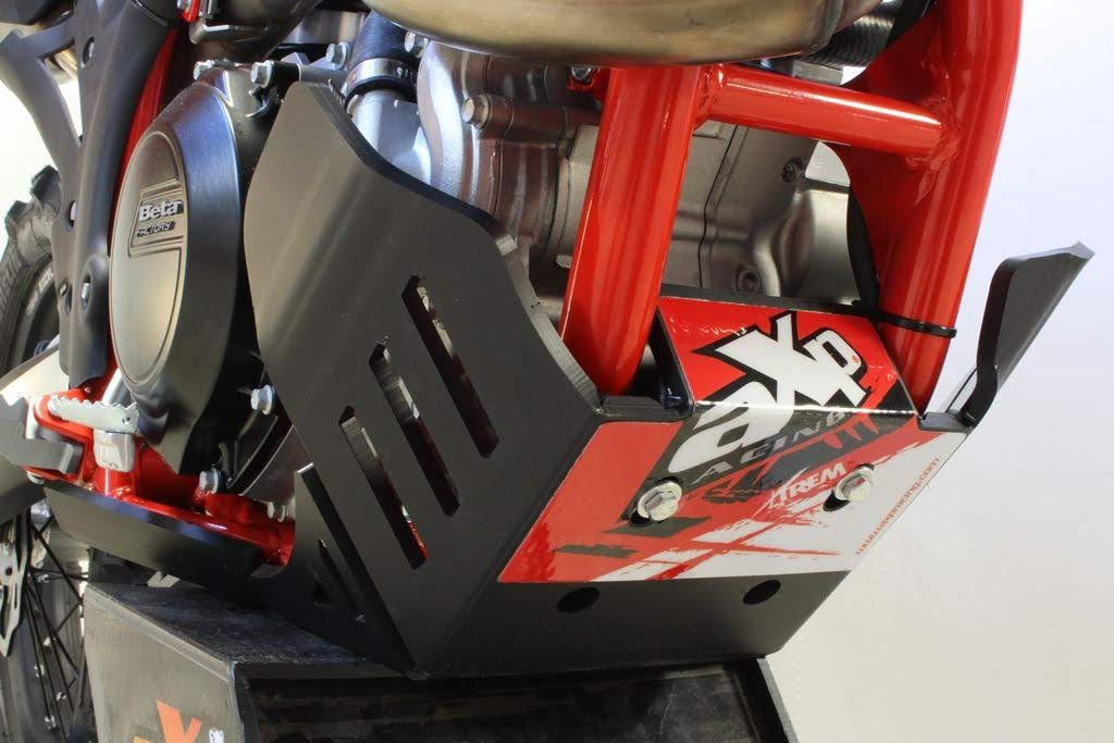 Piastra paramotore Xtrem AXP RACING 8mm con protezione leverismi BETA RR 390 2015-2019