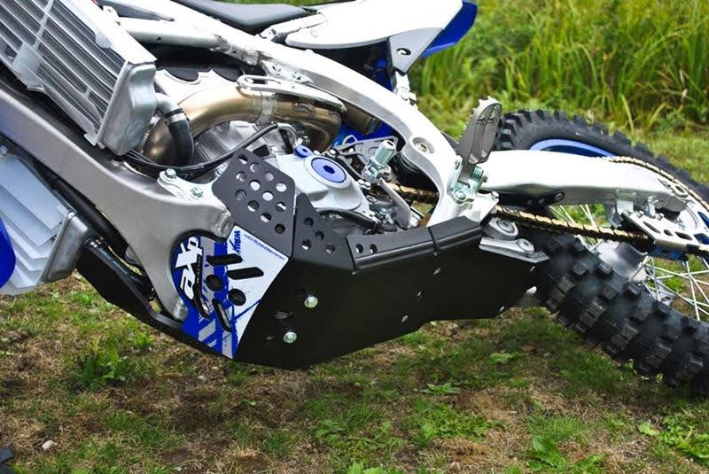 Piastra paramotore Xtrem AXP RACING 8mm con protezione leverismi YAMAHA YZ 250 F 2019-2022